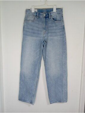 H&M Loose Fit Light Wash Denim Jeans 28x32 Straight Leg High Waist 100% Cotton